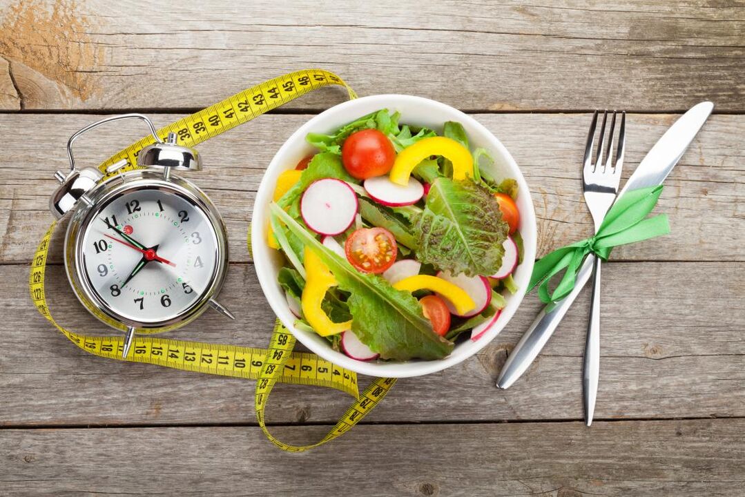 daržovių salotos svorio netekimui